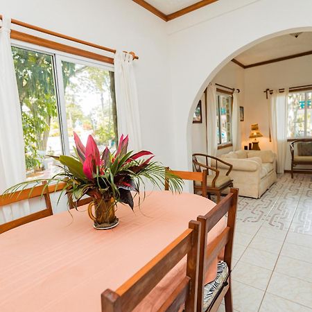 Falling Leaves Lodge San Ignacio Εξωτερικό φωτογραφία