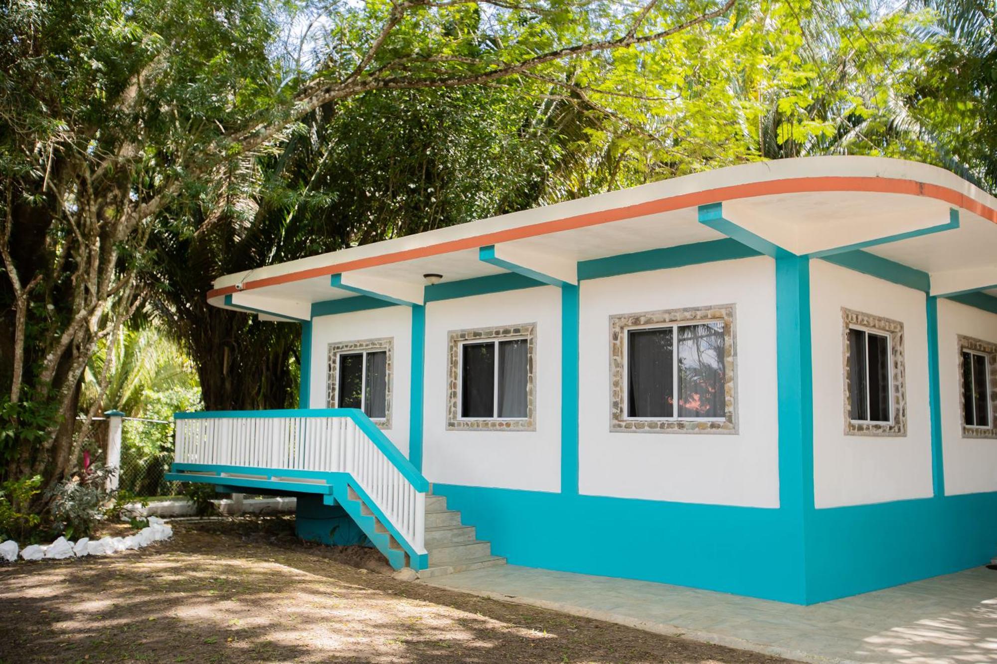 Falling Leaves Lodge San Ignacio Εξωτερικό φωτογραφία