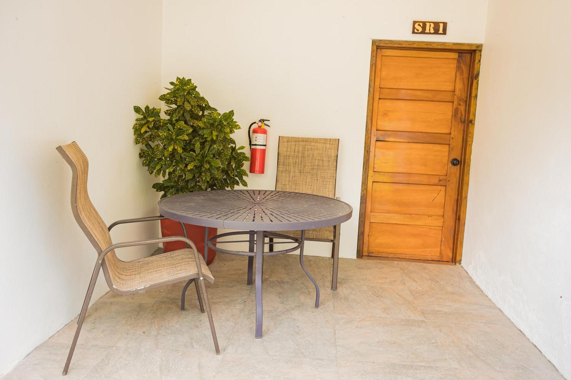 Falling Leaves Lodge San Ignacio Εξωτερικό φωτογραφία