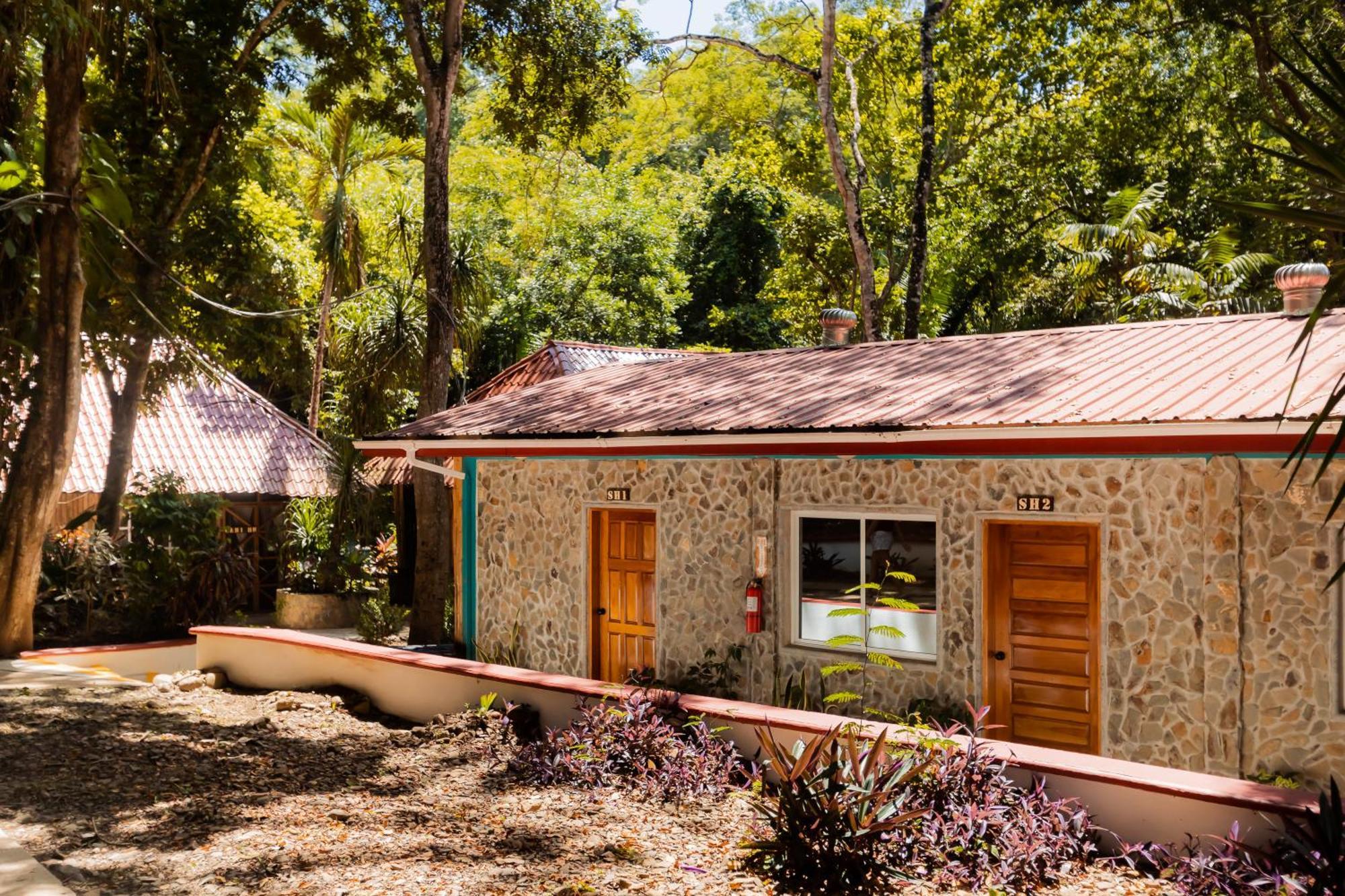 Falling Leaves Lodge San Ignacio Εξωτερικό φωτογραφία