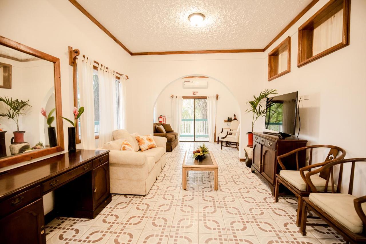 Falling Leaves Lodge San Ignacio Εξωτερικό φωτογραφία