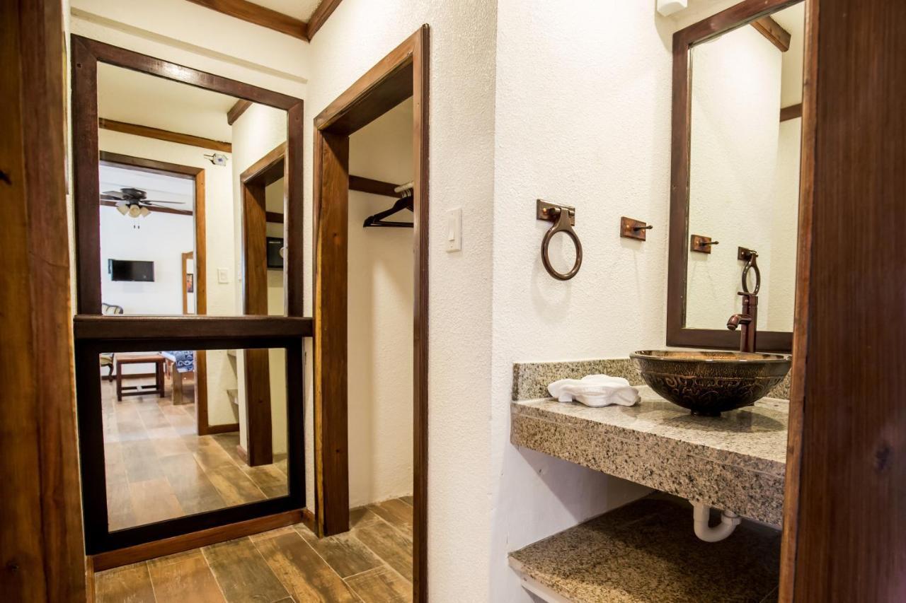 Falling Leaves Lodge San Ignacio Εξωτερικό φωτογραφία
