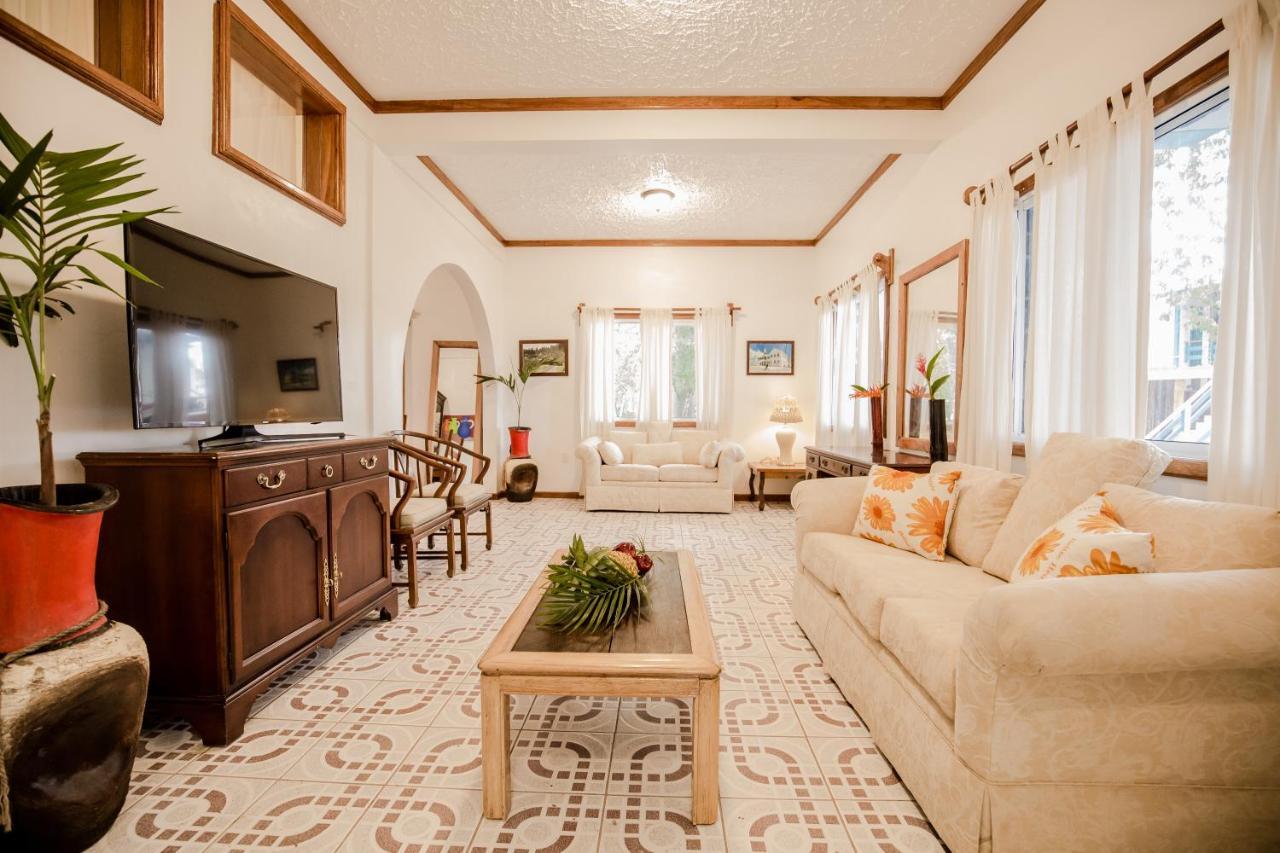 Falling Leaves Lodge San Ignacio Εξωτερικό φωτογραφία