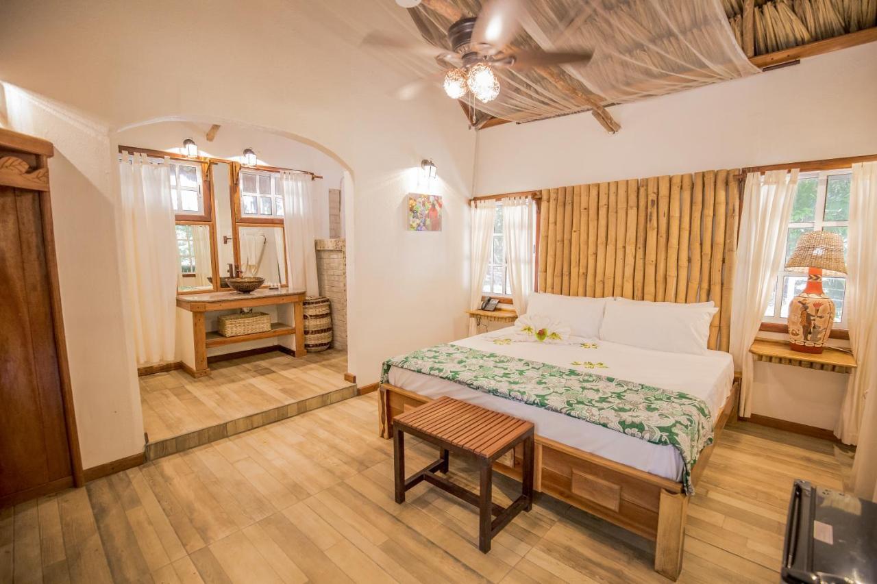 Falling Leaves Lodge San Ignacio Εξωτερικό φωτογραφία